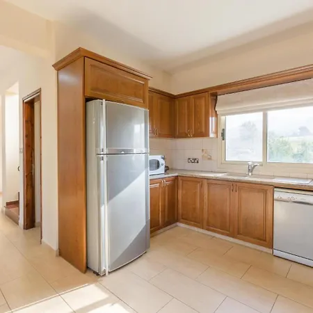 Clementina Kato Yialia